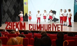 Final Okulları Kemer Şubesi’nde 29 Ekim Cumhuriyet Bayramı Coşkusu