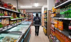 Maltepe Belediyesi’nden Cevizli’de market denetimi